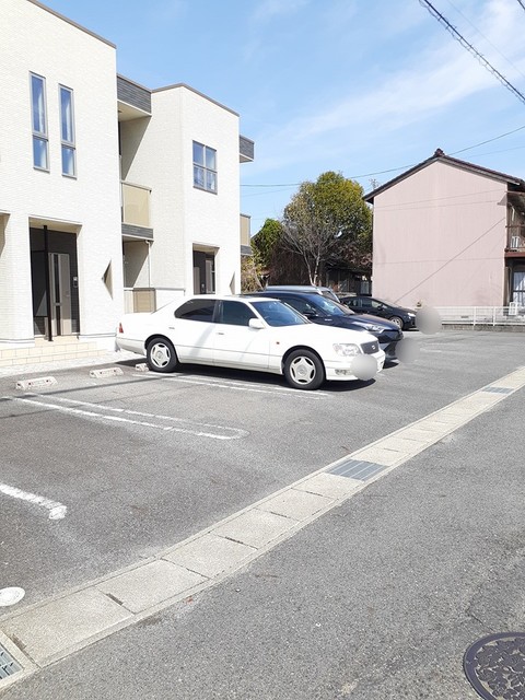 22/30 駐車場