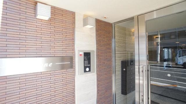 13/20 エントランス