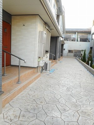 14/20 エントランス