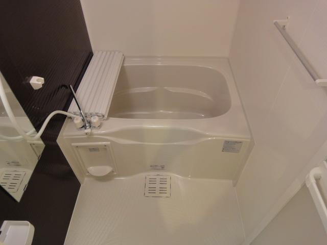 13/29 浴室
