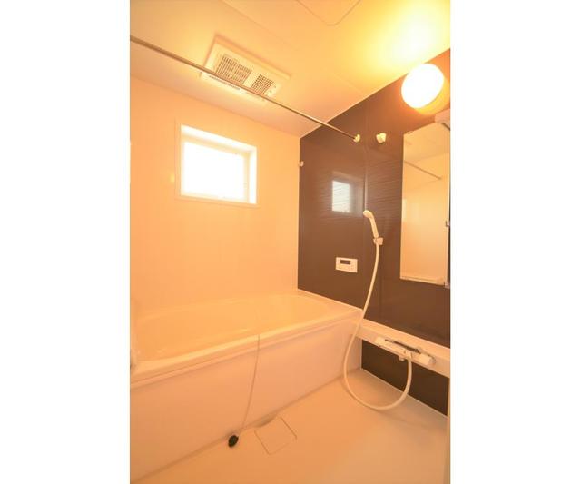 24/29 浴室
