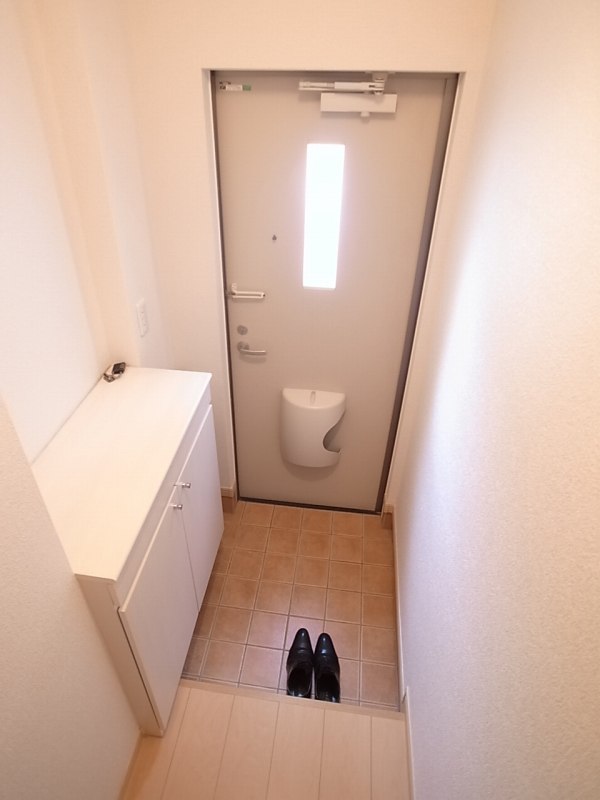 14/19 エントランス