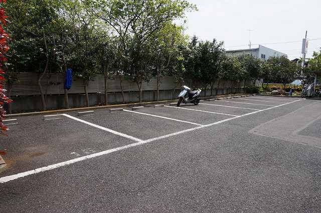20/26 駐車場