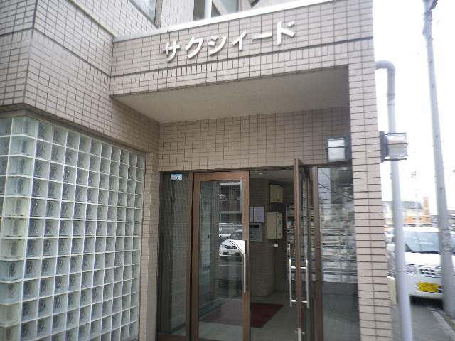 22/30 エントランス