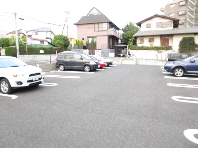4/10 駐車場