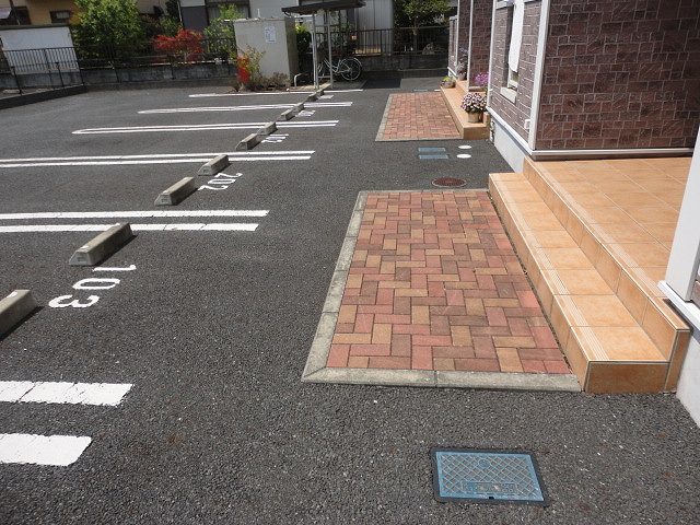 13/20 エントランス