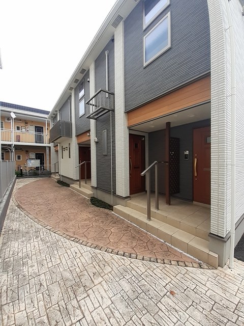 14/20 エントランス