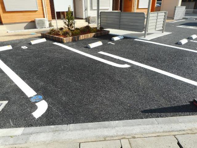 14/20 駐車場
