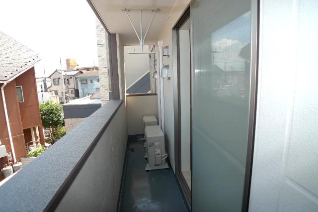 19/25 バルコニー