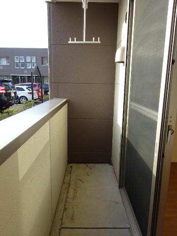 18/28 バルコニー