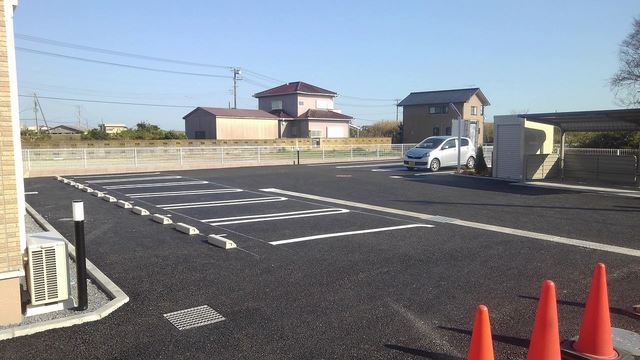 14/20 駐車場