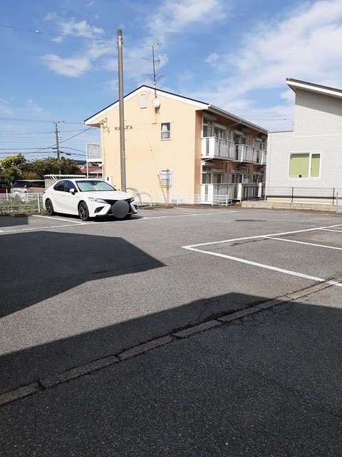 14/20 駐車場