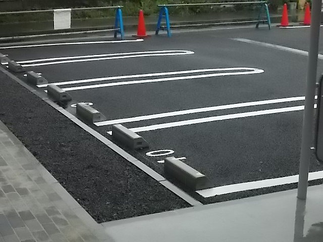 14/20 駐車場