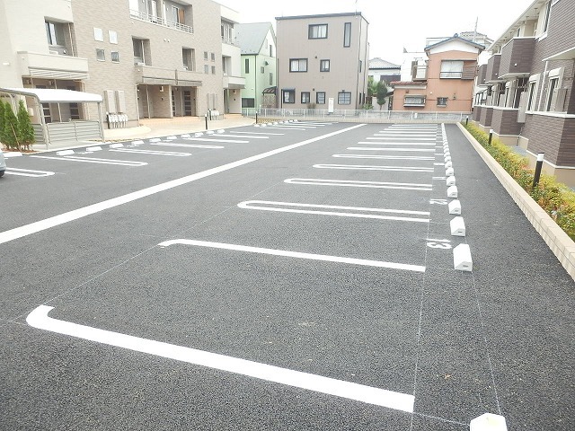 14/20 駐車場