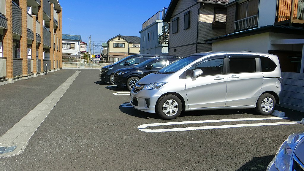14/20 駐車場