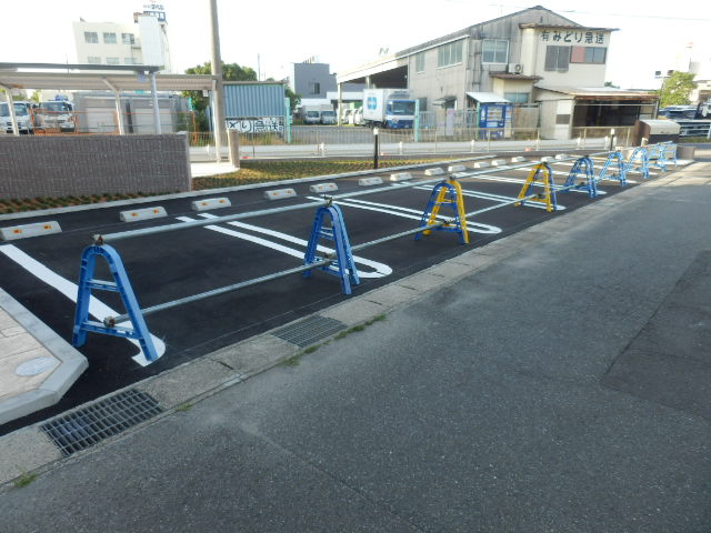 22/22 駐車場