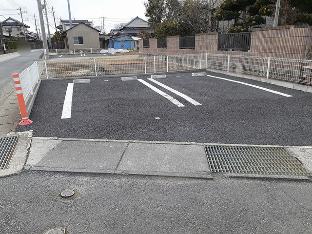 17/23 駐車場