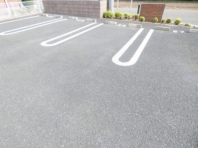 14/17 駐車場