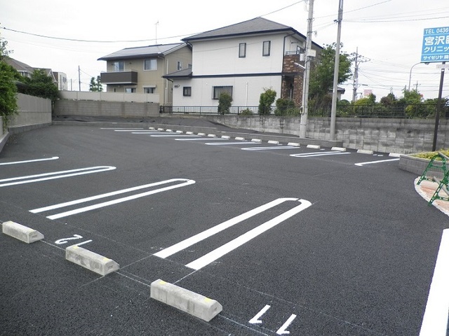 14/20 駐車場