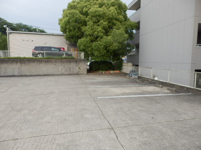 4/10 駐車場