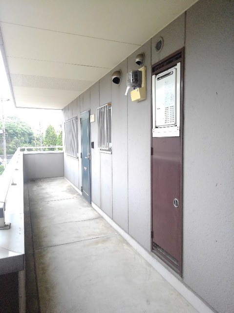 21/28 エントランス