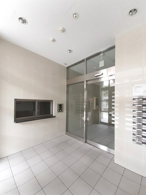 14/20 エントランス