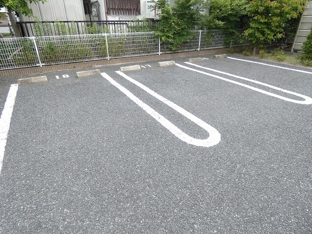 14/20 駐車場