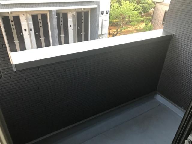 19/28 バルコニー