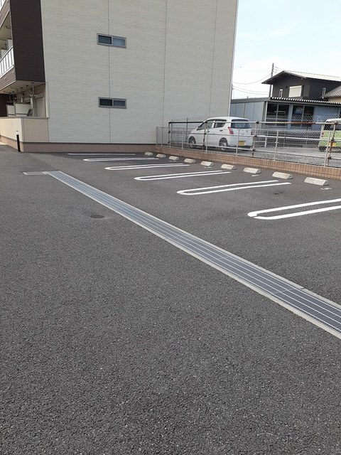 14/20 駐車場