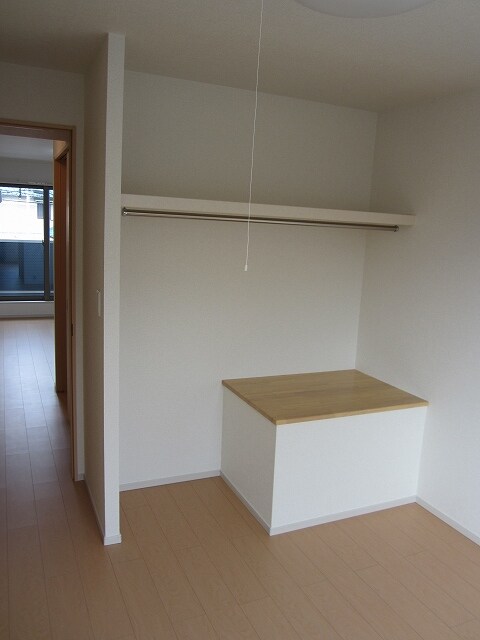 22/28 エントランス