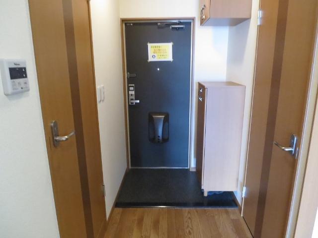 22/30 エントランス