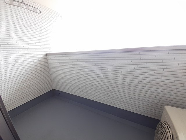 13/20 バルコニー