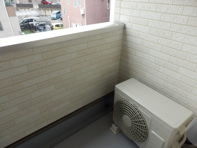 18/28 バルコニー