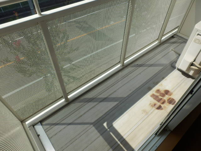 17/28 バルコニー