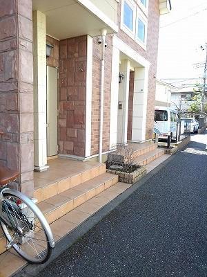 14/22 エントランス