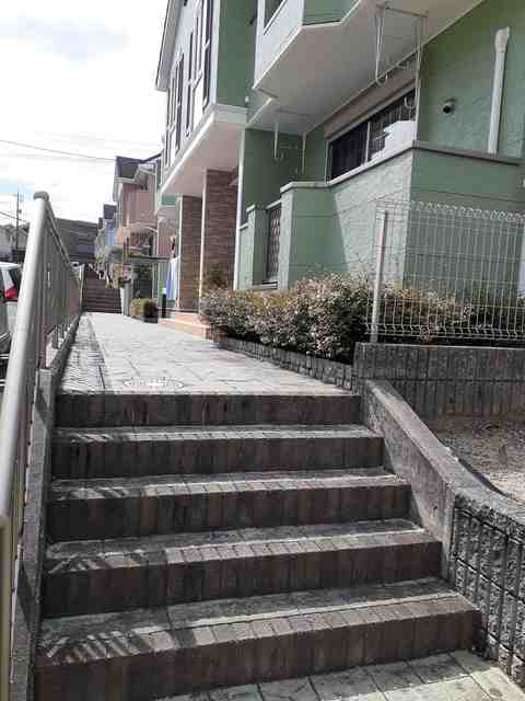 16/21 エントランス