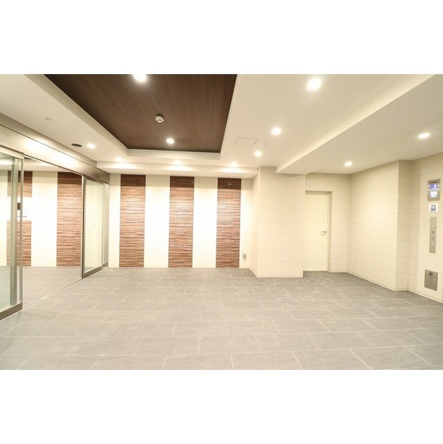 3/4 エントランス