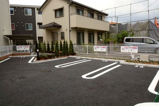 25/30 駐車場