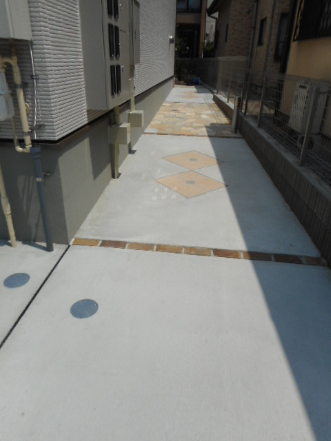 21/28 エントランス