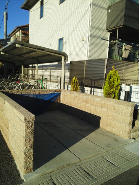 16/24 エントランス