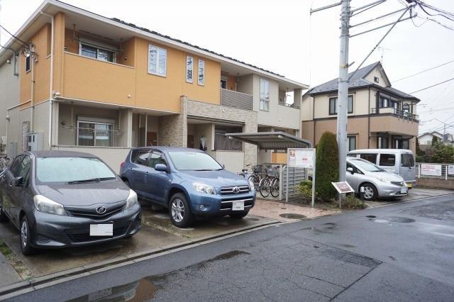 19/28 駐車場
