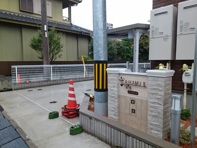 19/30 エントランス