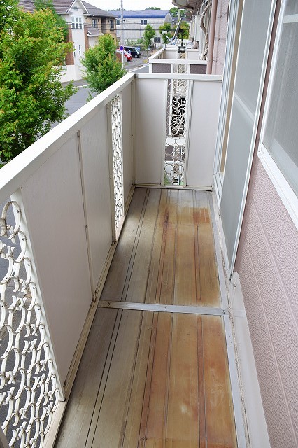 18/28 バルコニー