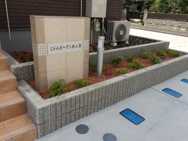 21/28 エントランス