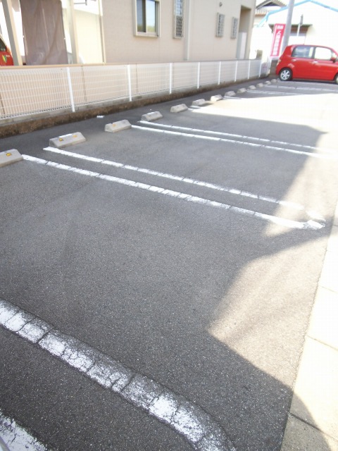 4/10 駐車場