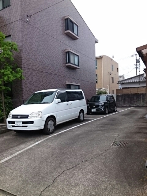19/25 駐車場