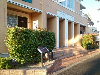 21/30 エントランス