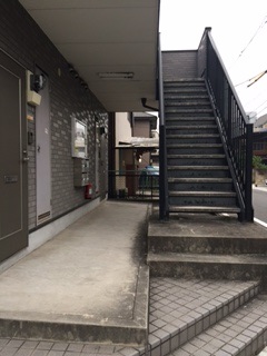 13/20 エントランス