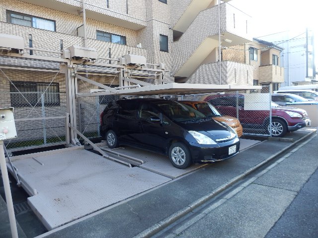3/3 駐車場