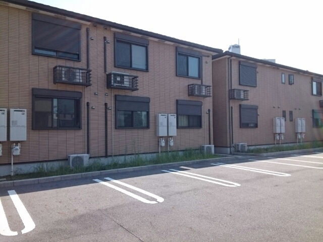 22/30 駐車場